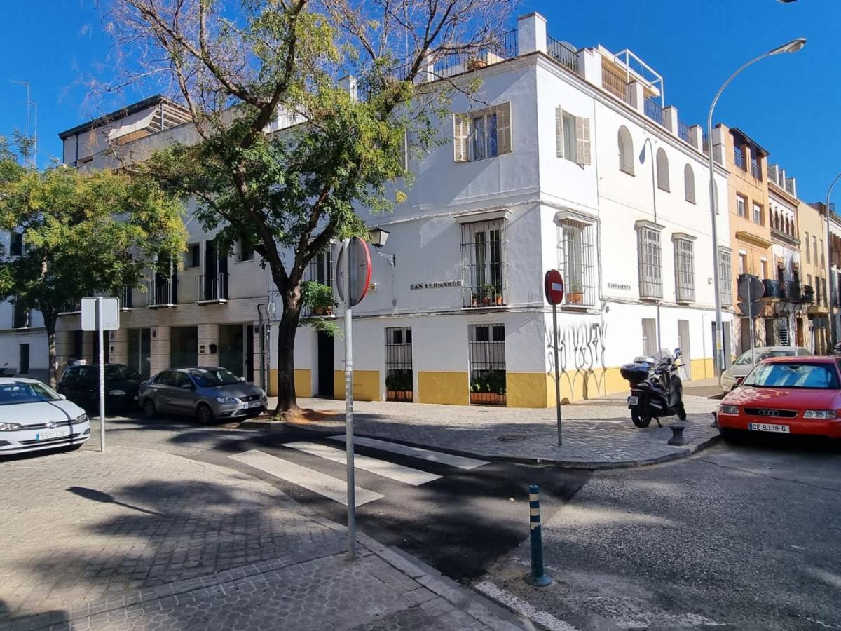 San Bernardo Family Apartment Sevilla Bagian luar foto