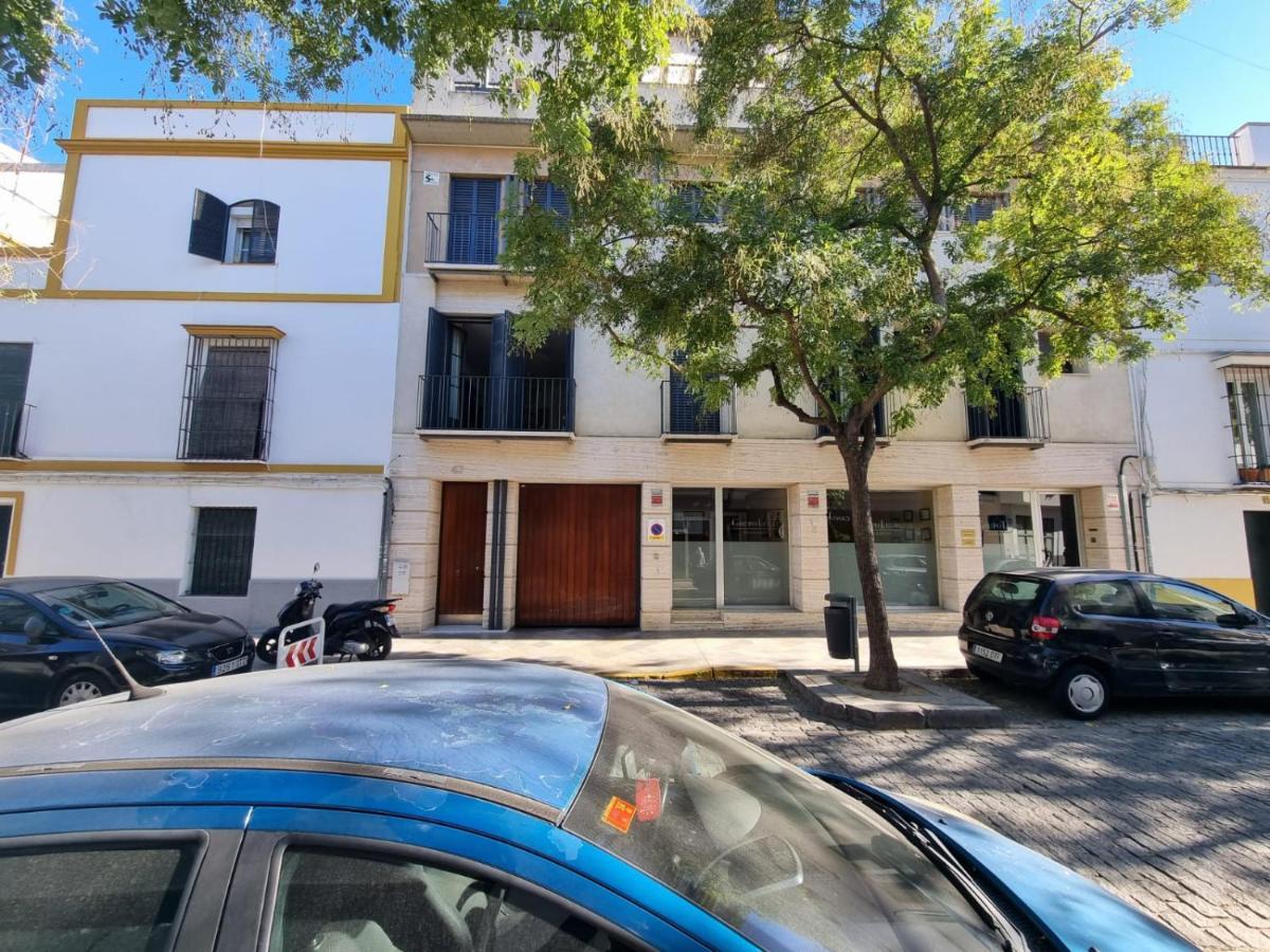 San Bernardo Family Apartment Sevilla Bagian luar foto