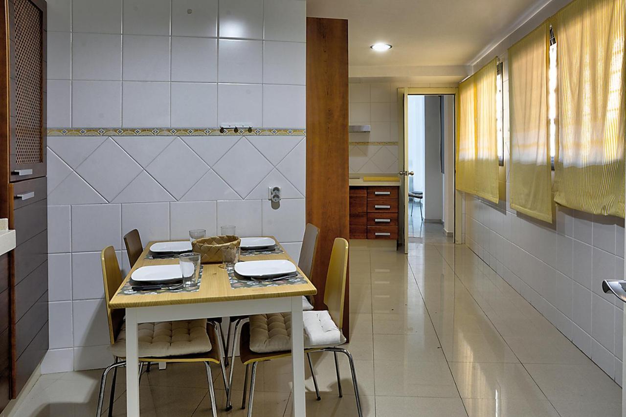 San Bernardo Family Apartment Sevilla Bagian luar foto