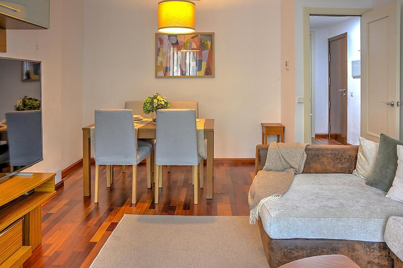 San Bernardo Family Apartment Sevilla Bagian luar foto