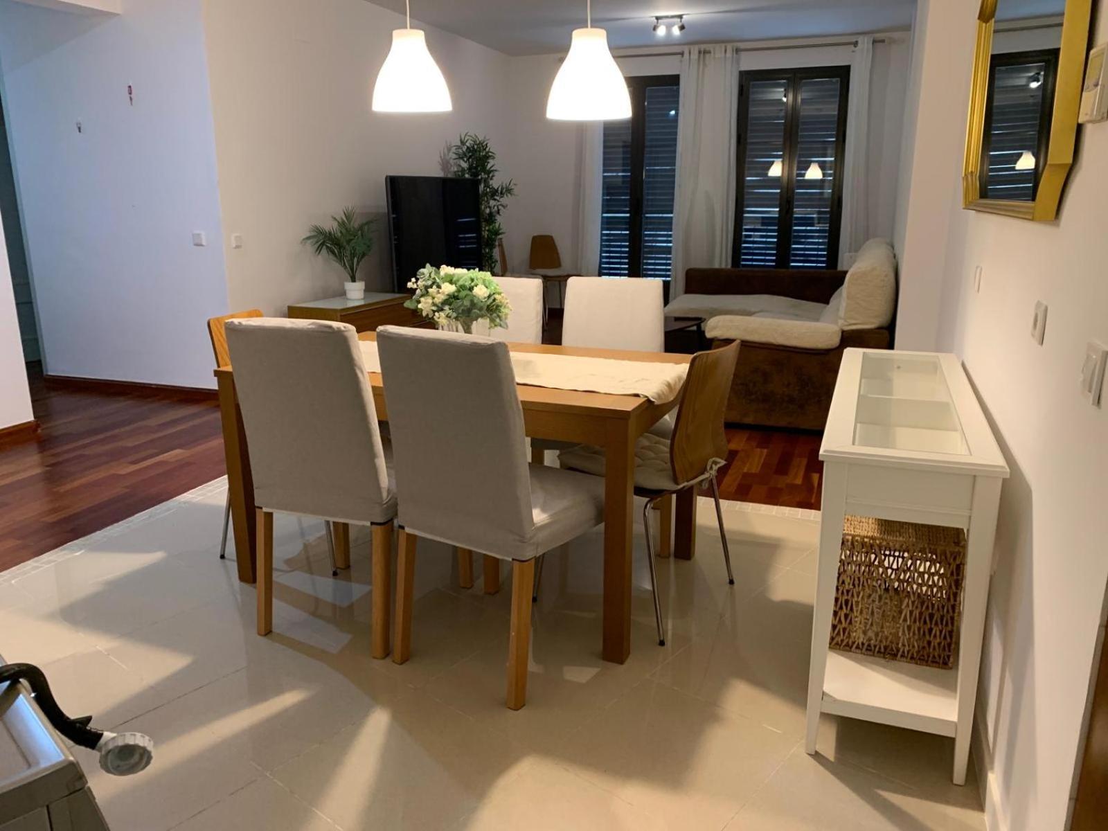 San Bernardo Family Apartment Sevilla Bagian luar foto